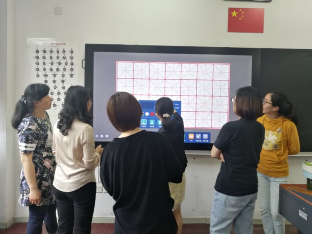 158952992810257470A3.jpg 6聋数学组.jpg