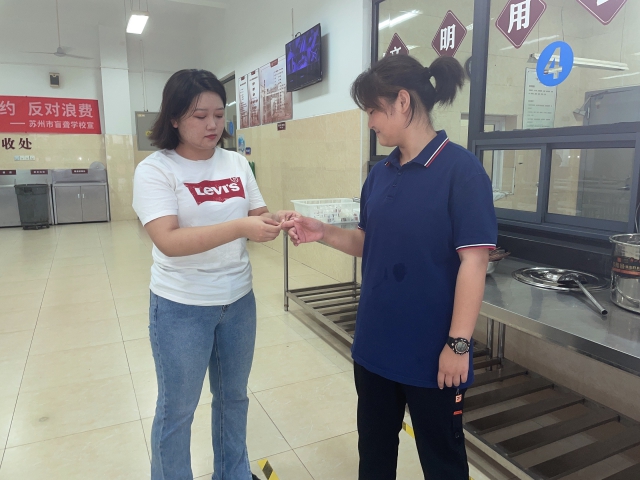 1631850375261547A1E4.jpg 徐梦翔:一次救护车的陪伴,一句“谢谢你”,心怀感恩,所遇皆温柔。.jpg