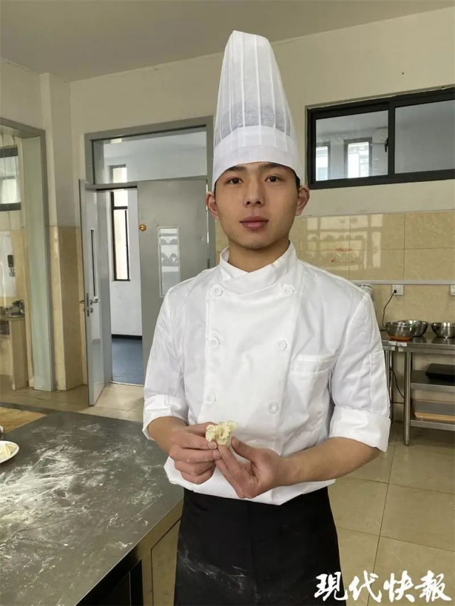 黄2.jpg
